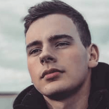 Фрилансер Илья К. — Украина. Специализация — Написание статей, Английский язык