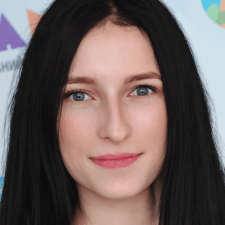 Алёна Ивченко