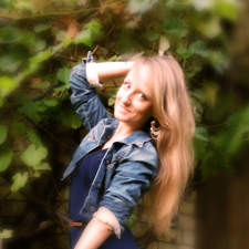Фрилансер Елена Х. — Украина, Киев. Специализация — Векторная графика, Полиграфический дизайн