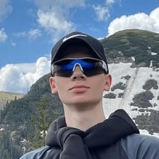 Фрилансер Oleksandr B. — Украина. Специализация — Иконки и пиксельная графика, AI в дизайне