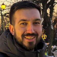 Freelancer Oleksandr P. — Ukraina, Charków. Specjalizacja — Copywriting, Pisanie artykułów