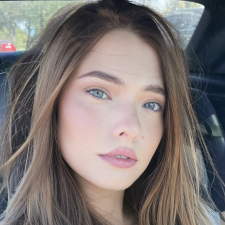 Freelancer Alina C. — Ukraina, Nikołajew. Specjalizacja — Copywriting, Tłumaczenie tekstów