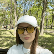 Фрилансер Аліна Л. — Украина, Днепр. Специализация — Копирайтинг, AI обработка текстов