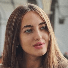 Freelancer Alina M. — Ukraine, Zaporizhzhia. Core skill — Content Management, Copywriting