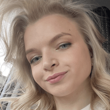 Freelancer Alona F. — Ukraine, Kyiv. Core skill — Content Management, Copywriting