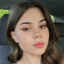 Freelancer Anna P. — Ukraina, Równe. Specjalizacja — Identyfikacja wizualna, Loga
