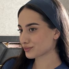 Freelancer Anifa B. — Kazachstan, Ałmaty (Alma-Ata). Specjalizacja — Loga, Projektowanie stron internetowych