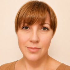 Freelancer Hanna D. — Ukraine, Kamenskoye. Core skill — Information Gathering, Data Processing