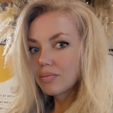 Freelancer Anna A. — Ukraine, Odessa. Core skill — Social Media Advertising, Website Development