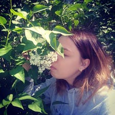 Freelancer Anna S. — Ukraine, Zheltye Vody. Core skill — Copywriting, Customer Support