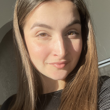Freelancer Anna L. — Ukraina, Dniepr. Specjalizacja — Praca z klientami, Tłumaczenie tekstów