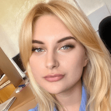 Freelancer Anna S. — Ukraine, Kyiv. Core skill — Web Design, Banners