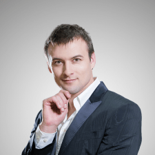 Евгений Романов