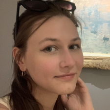 Freelancer Ariana C. — Ukraine, Kyiv. Core skill — Banners, Interface Design (UI/UX)