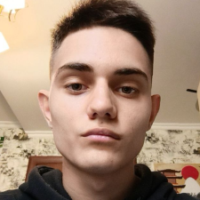 Freelancer Artem N. — Ukraina, Chersoń. Specjalizacja — Tłumaczenie tekstów, Copywriting