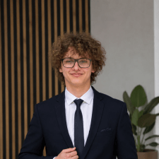 Freelancer Kostya R. — Ukraine, Kyiv. Core skill — Python, Bot Development