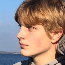 Freelancer Bogdan T. — Ukraine, Kharkiv. Core skill — Web Programming
