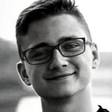 Freelancer Andrii S. — Ukraina, Kanów. Specjalizacja — Pisanie artykułów, Copywriting