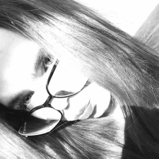 Freelancer Dasha K. — Ukraine, Kyiv. Core skill — Tuition, Text Translation