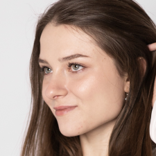 Freelancer Dariia D. — Ukraine, Kyiv. Core skill — Databases & SQL, Data Parsing