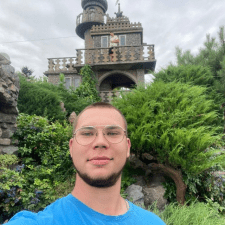 Freelancer Denis D. — Poland, Poznan. Core skill — Web Programming, Banners