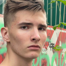 Freelancer Denis O. — Ukraina, Charków. Specjalizacja — Copywriting, Tłumaczenie tekstów