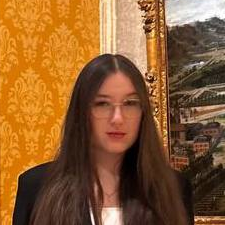 Freelancer Diana S. — Ukraine, Kyiv. Core skill — Articles & Blog Posts, Copywriting