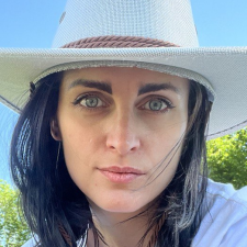 Заказчик Діна М. — Канада, Calgary.