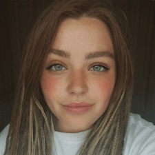 Freelancer Valentina B. — Ukraina, Konstantinowka. Specjalizacja — Copywriting, Pisanie artykułów