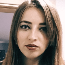 Емілія Тиводар