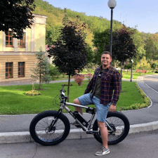 Freelancer Vadym P. — Ukraina, Lubny. Specjalizacja — Obróbka zdjęć, Copywriting