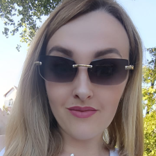 Freelancer Galina M. — Ukraine, Borshchev. Core skill — Copywriting, Poems, Songs & Prose
