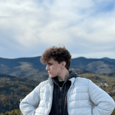 Илья Жуков