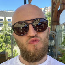 Заказчик Евгений У. — Украина, Киев.