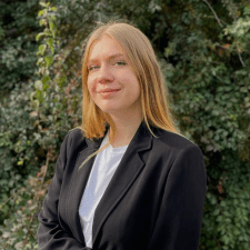 Freelancer Alina B. — Ukraine, Zhitomir. Core skill — Banners, Social Media Page Design