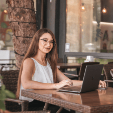 Freelancer Iryna S. — Ukraina, Nikołajew. Specjalizacja — Usługi prawne, Copywriting