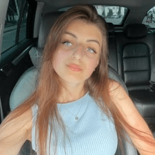 Iryna L.