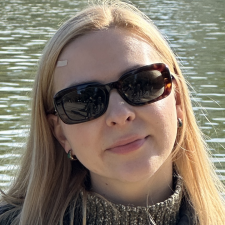 Freelancer Iryna M. — Ukraine, Kyiv. Core skill — Mobile Apps Design, Interface Design (UI/UX)