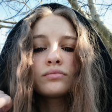 Freelancer Ivanna G. — Ukraina. Specjalizacja — Projektowanie opakowań i etykiet, Praca z klientami