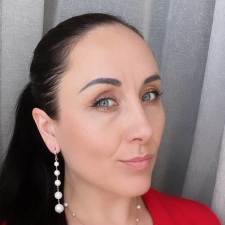 Freelancer Ivanna S. — Ukraina, Izmail. Specjalizacja — Pisanie scenariuszy, Wiersze, piosenki, proza