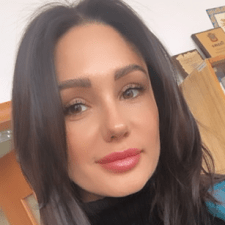 Freelancer Yuliia K. — Ukraina, Nikołajew. Specjalizacja — Edukacja, Pisanie artykułów
