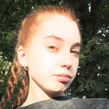 Freelancer Yuliia B. — Ukraine, Khmelnitskyi. Core skill — Customer Support, Social Media Page Design