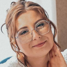 Freelancer Justyna — Polska. Specjalizacja — Przepisywanie tekstów (rewright), AI tekst