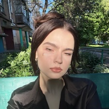 Freelancer Kamila R. — Ukraine, Kyiv. Core skill — Web Design, Illustrations & Drawings