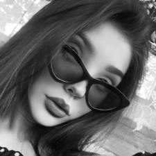 Freelancer Karina B. — Ukraina, Kijów. Specjalizacja — Tłumaczenie tekstów, Projektowanie wizytówek