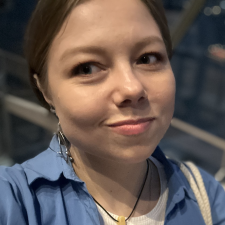 Freelancer Katerina O. — Ukraine, Mykolaiv. Core skill — AI & Machine Learning, Text Translation