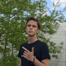Freelancer Artem F. — Ukraine, Kyiv. Core skill — Mobile Apps Design, Video Processing
