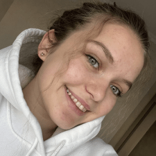 Freelancer Hristina K. — Ukraina, Lwów. Specjalizacja — Tłumaczenie tekstów, Copywriting