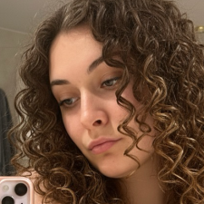 Freelancer Viktoria B. — Polska, Warszawa. Specjalizacja — Wiersze, piosenki, proza, AI tekst