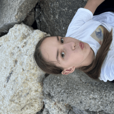 Freelancer Arina K. — Ukraina, Odessa. Specjalizacja — Tłumaczenie tekstów